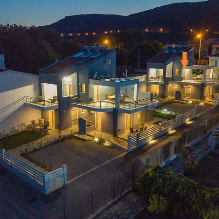 Yiasemi Apartments Nea Iraklitsa Rum bild