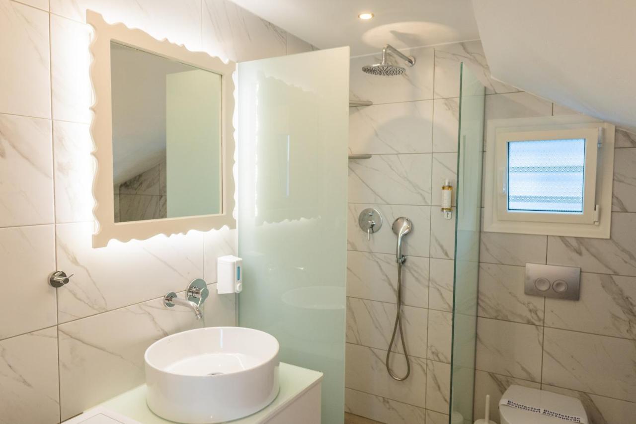 Yiasemi Apartments Nea Iraklitsa Exteriör bild